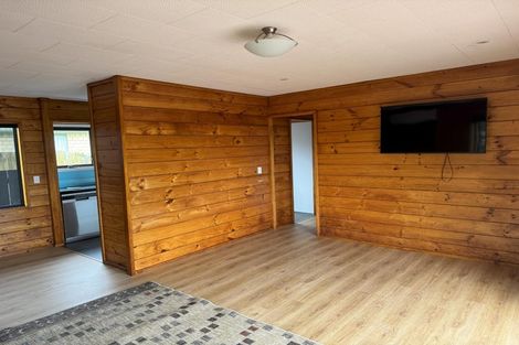 Photo of property in 49 Norcross Avenue, Henderson, Auckland, 0612