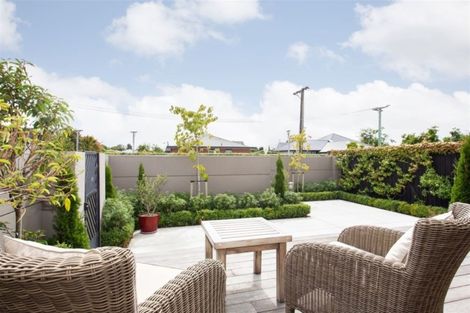 Photo of property in 11 Penhelig Place, Burnside, Christchurch, 8053