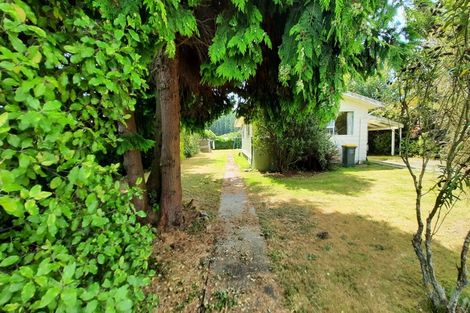 Photo of property in 16 Halsey Street, Clinton, 9534