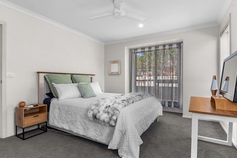 Photo of property in 82 Barbados Way, One Tree Point, 0118