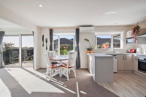 Photo of property in 26 Brightstone Crescent, Aranui, Christchurch, 8061