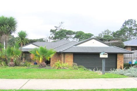 Photo of property in 106 Te Wharau Drive, Greenhithe, Auckland, 0632