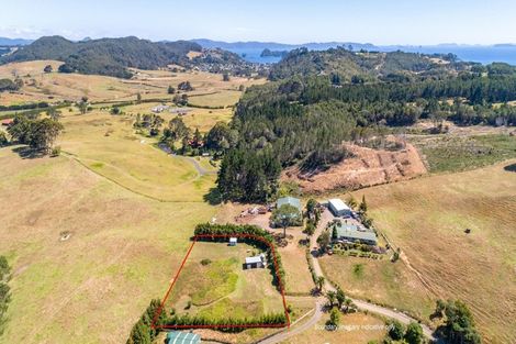 Photo of property in 102d Link Road, Hahei, Whitianga, 3591