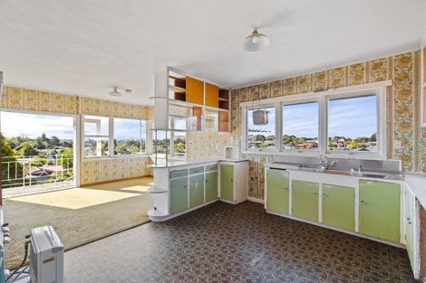 Photo of property in 61 Dixon Road, Glenview, Hamilton, 3206