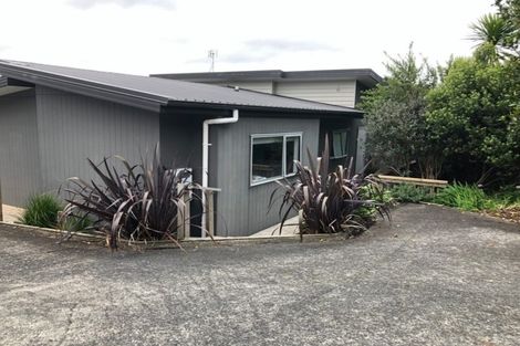 Photo of property in 141 Arran Road, Browns Bay, Auckland, 0630