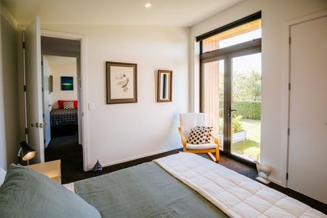 Photo of property in 24 Stackbrae Avenue, Wanaka, 9305