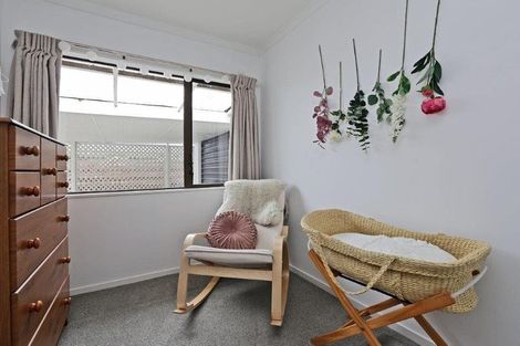 Photo of property in 33 Hetley Crescent, Taradale, Napier, 4112