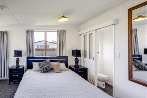 Photo of property in 8 Spriggs Crescent, Greenmeadows, Napier, 4112