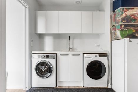 Photo of property in 1 Fraer Street, Cromwell, 9310