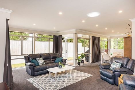 Photo of property in 14 Kensington Mews, Hokowhitu, Palmerston North, 4410