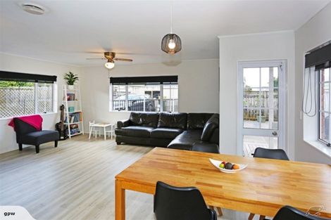 Photo of property in 10b Helvetia Road, Pukekohe, 2120