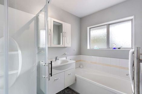 Photo of property in 2/12 Kawau Crescent, Bromley, Christchurch, 8062