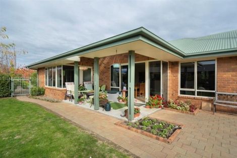 Photo of property in 17 Whiting Drive, Wakefield, 7025