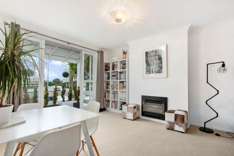 Photo of property in 8/2 Herne Bay Road, Herne Bay, Auckland, 1011
