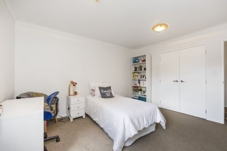 Photo of property in 4 Chestnut Close, Kelvin Grove, Palmerston North, 4414