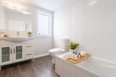 Photo of property in 15 Bluegum Road, Paraparaumu Beach, Paraparaumu, 5032