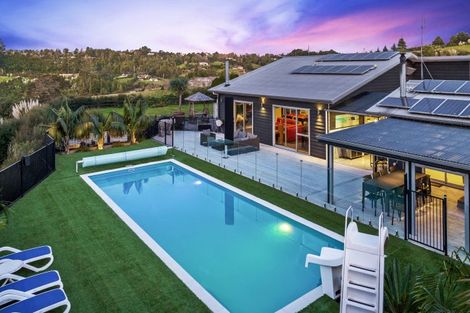 Photo of property in 189 Point View Drive, East Tamaki Heights, Auckland, 2016