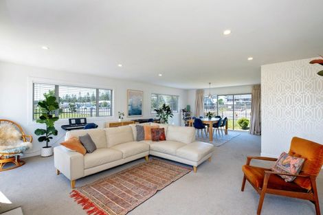 Photo of property in 20 Aparima Place, Awatoto, Napier, 4110