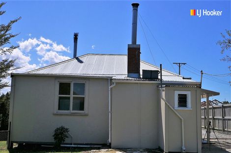 Photo of property in 28 Craig Street, Palmerston, 9430