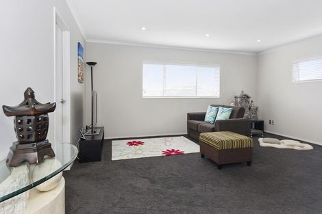 Photo of property in 19 Ballindrait Drive, Flat Bush, Auckland, 2019