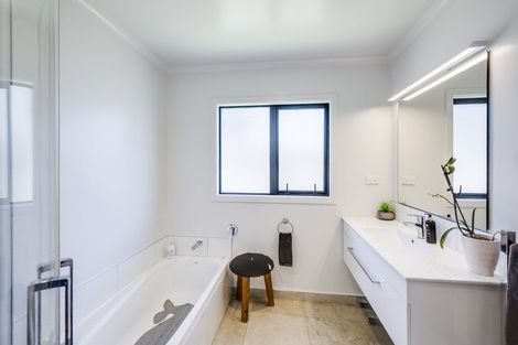 Photo of property in 39a Merton Crescent, Pirimai, Napier, 4112