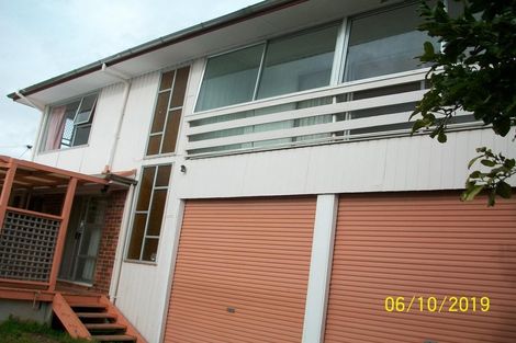 Photo of property in 32 Vera Road, Te Atatu South, Auckland, 0610