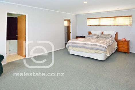 Photo of property in 157 West Harbour Drive, West Harbour, Auckland, 0618