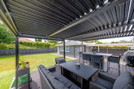 Photo of property in 8 Parkland Crescent, Terrace End, Palmerston North, 4410