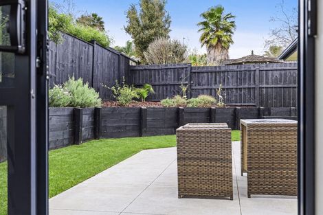 Photo of property in 25 Dairyland Drive, East Tamaki Heights, Auckland, 2016