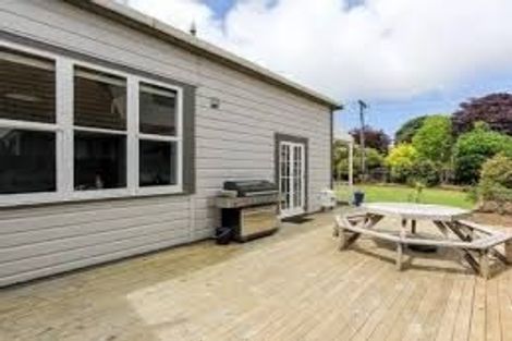 Photo of property in 218 Frankley Road, Frankleigh Park, New Plymouth, 4310