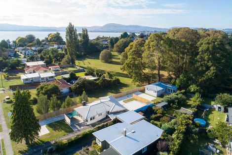 Photo of property in 87a Kawaha Point Road, Kawaha Point, Rotorua, 3010
