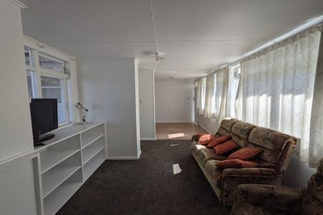 Photo of property in 9 Temuera Street, Otaki, 5512