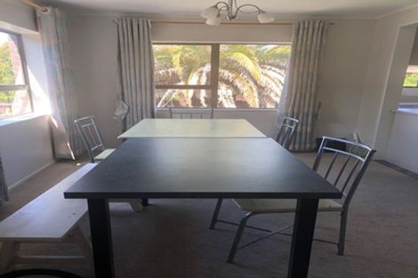 Photo of property in 2/24 Curacao Place, Half Moon Bay, Auckland, 2012