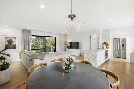 Photo of property in 2/42 Glamorgan Drive, Torbay, Auckland, 0630
