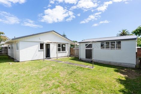 Photo of property in 59 Martin Road, Paraparaumu Beach, Paraparaumu, 5032
