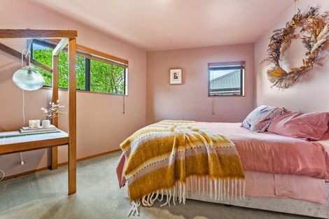 Photo of property in 2/310 Glenvar Road, Torbay, Auckland, 0630