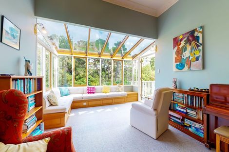 Photo of property in 123 Kelburn Parade, Kelburn, Wellington, 6012