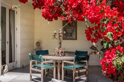 Photo of property in 77 Black Barn Road, Havelock North, 4294