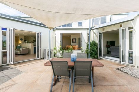 Photo of property in 15 Woodford Heights, Havelock North, 4130