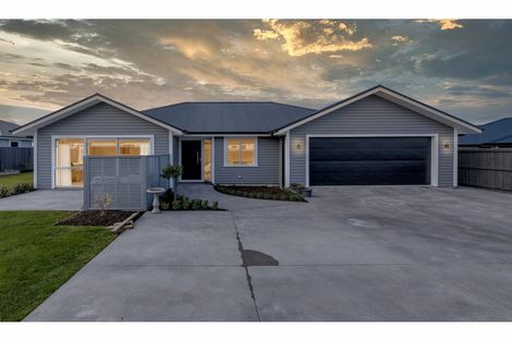 Photo of property in 31 Watkins Drive, Rangiora, 7400
