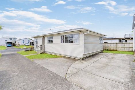 Photo of property in 16 Oratu Place, Manurewa, Auckland, 2102