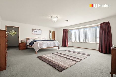 Photo of property in 2 Sunninghurst Drive, Fairfield, Dunedin, 9018