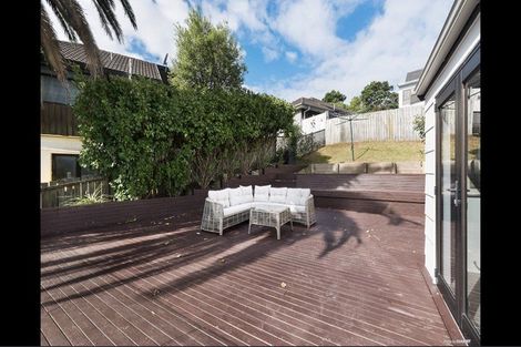 Photo of property in 1/324 Glenfield Road, Glenfield, Auckland, 0629