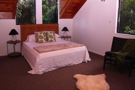 Photo of property in 14 Range Road, Swanson, Auckland, 0816