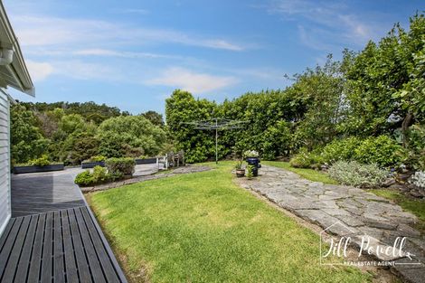 Photo of property in 37 Pahi Road, Paparoa, 0571