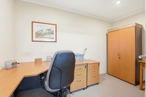 Photo of property in 5b Putiki Drive, Durie Hill, Whanganui, 4500