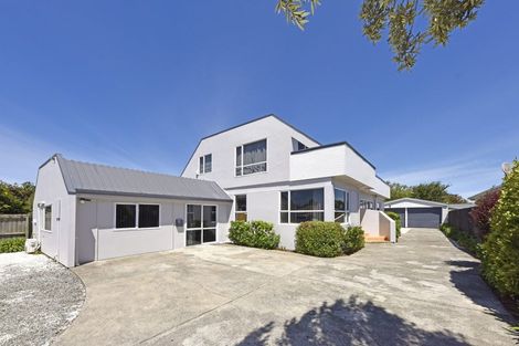 Photo of property in 389 Yaldhurst Road, Russley, Christchurch, 8042