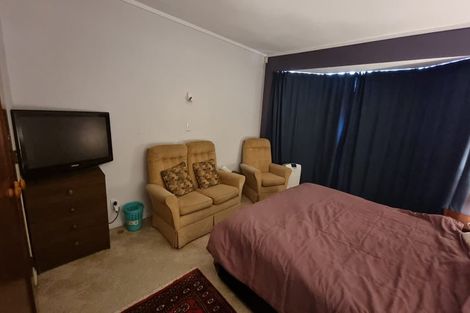 Photo of property in 2/346 Main Road, Tawa, Wellington, 5028