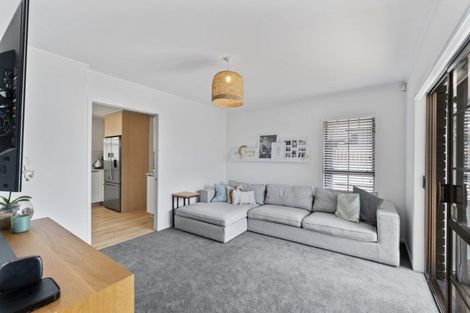 Photo of property in 2/1 Bruce Street, Northcote Point, Auckland, 0627