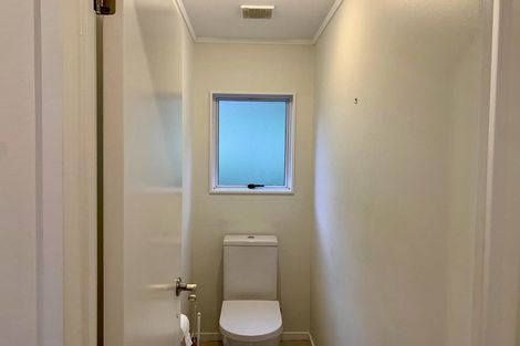 Photo of property in 1/57b Woodlands Crescent, Browns Bay, Auckland, 0630